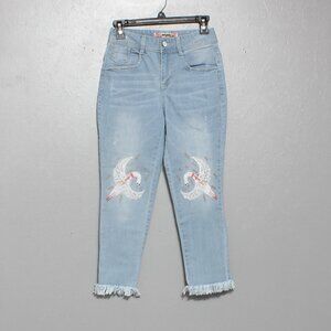 Jucy Judy swan bird embroidered distressed cropped light wash jeans
